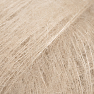 Maipuffblusen i Drops kid silk - 15 NYE FARGER
