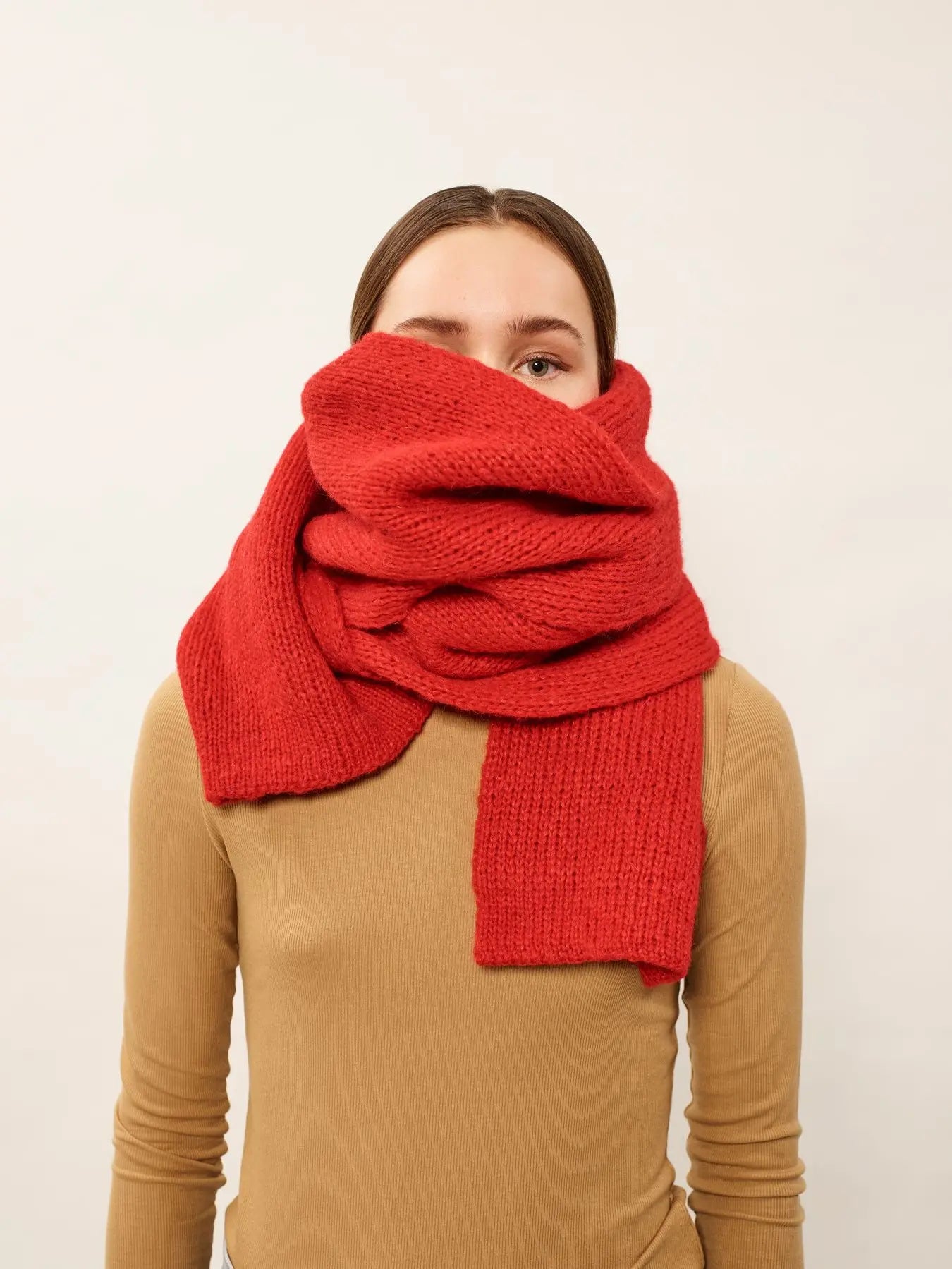 BLACK WEEK 50% RABATT - Nidris lue og skjerf