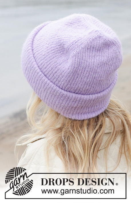 Edge of Twilight Hat by DROPS Design