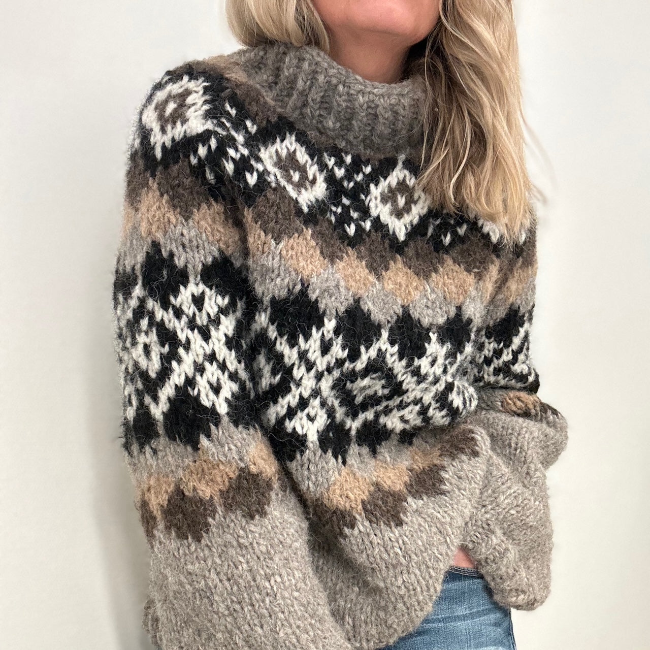 40% rabatt, Visnes genseren No3 LIMITED, noe oversized