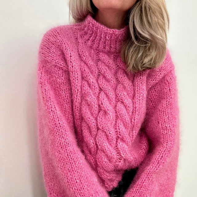 HÅNDSTRIKKET - FLETTEDRØM GENSEREN, 3 farger