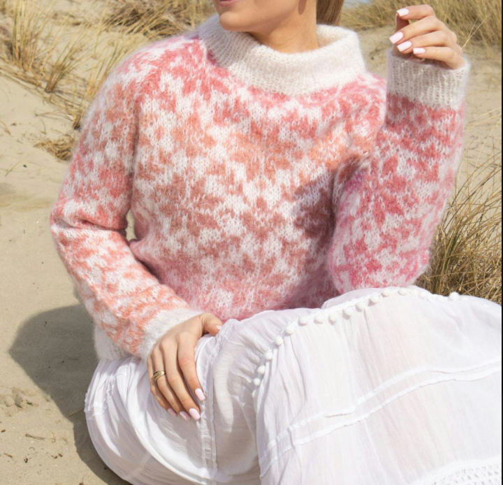 Hele 30% rabatt, Carly genser fra House of Yarn - mohair