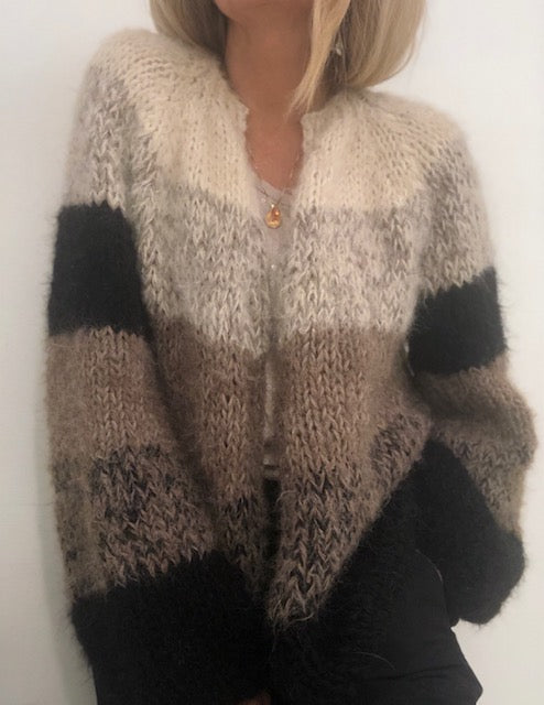 Hele 30% rabatt, Enkel stripejakke, raglan