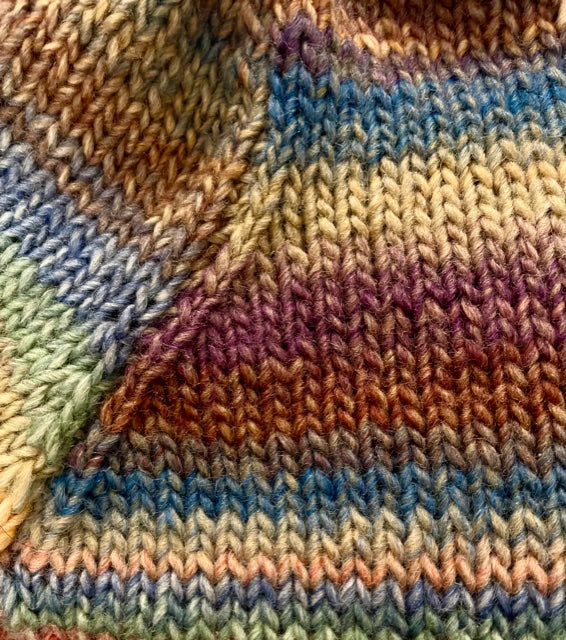 32-50% rabatt, Maipuffblusen rainbow edition