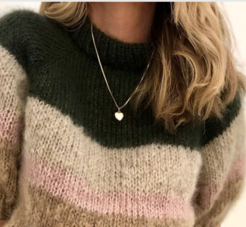 Hele 30% rabatt - Mona sweater med lange ermer