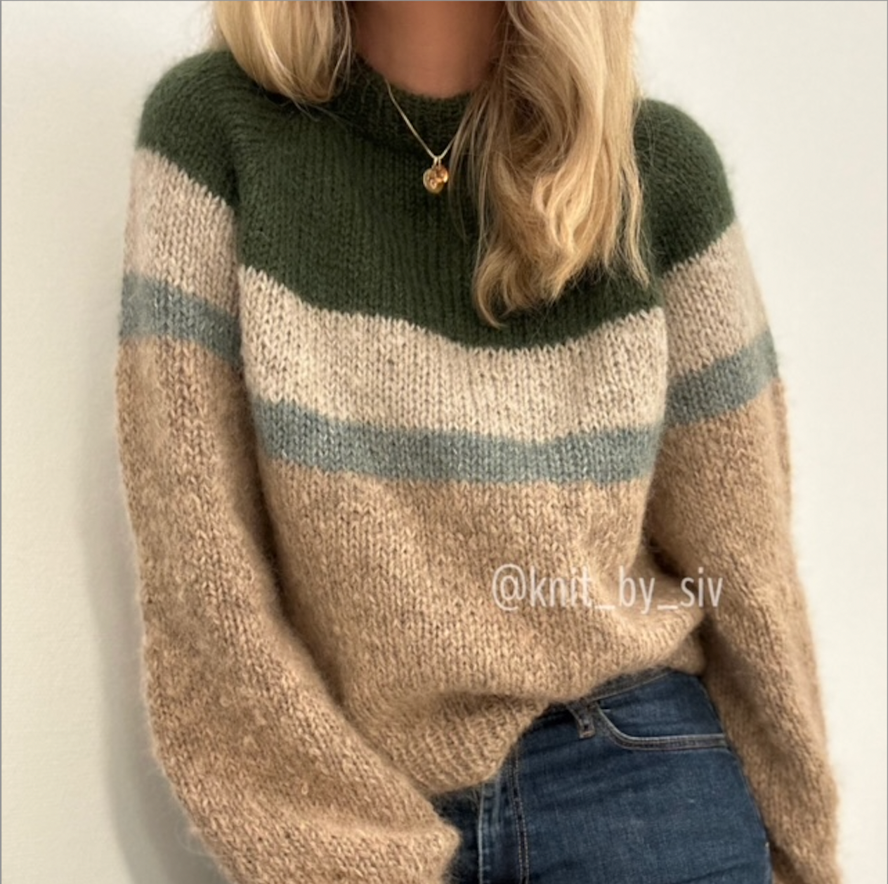 Hele 30% rabatt - Mona sweater med lange ermer