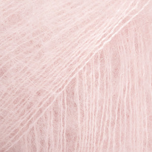 Maipuffblusen i Drops kid silk - 15 NYE FARGER