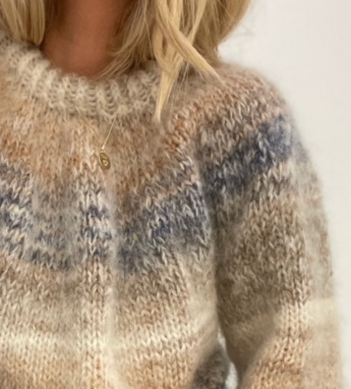 Berit genseren med glimmer, 3/4 erme, opp til 30% rabatt